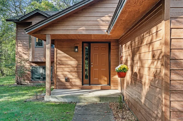 $405,000 | 22102 165th Street Northwest, Elk River, MN 55330