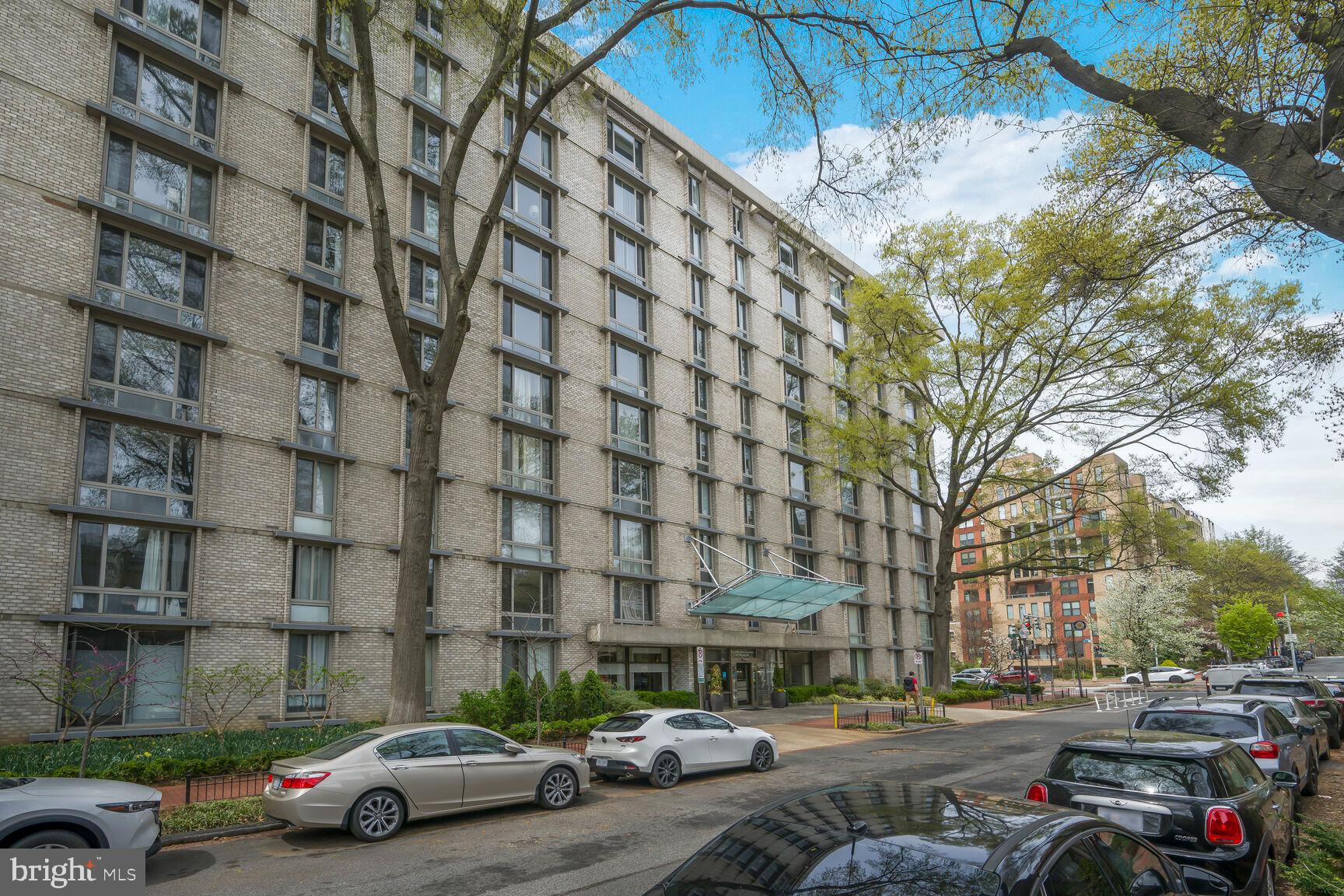 950 25th Street Northwest, Unit 408N Washington, DC 20037 - Photo 2 of 31