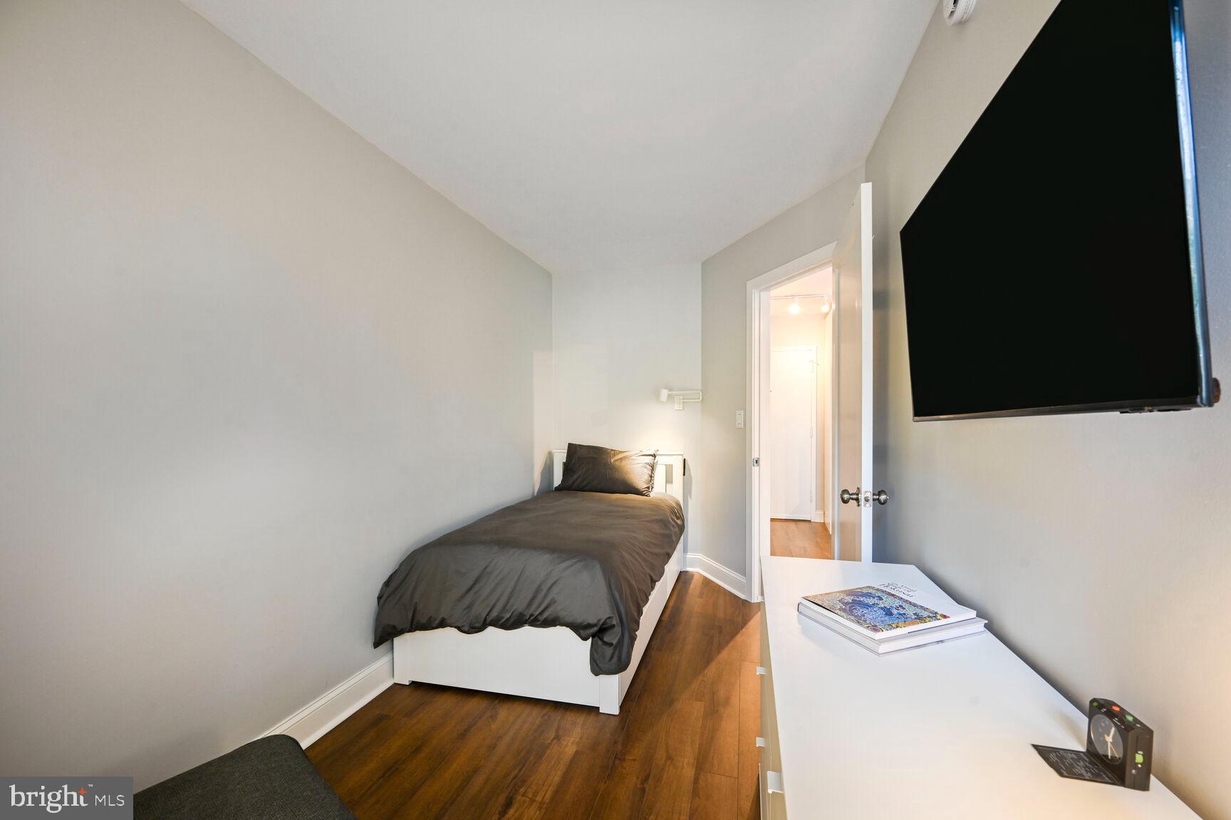 950 25th Street Northwest, Unit 408N Washington, DC 20037 - Photo 9 of 31