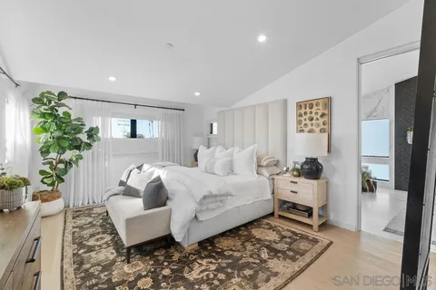 $3,125,000 | 3301 Lincoln Street, Carlsbad, CA 92008