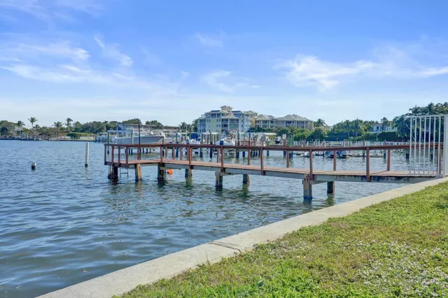 $289,000 | 231 East Lantana Road, Unit 204, Lantana, FL 33462