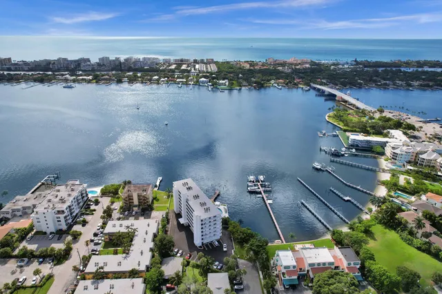 $289,000 | 231 East Lantana Road, Unit 204, Lantana, FL 33462