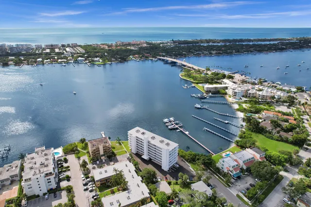 $289,000 | 231 East Lantana Road, Unit 204, Lantana, FL 33462