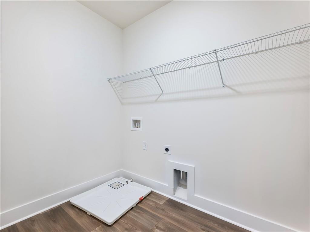 490 Jackson Street Buford, GA 30518 - Photo 33 of 46 a view of an empty walk in closet