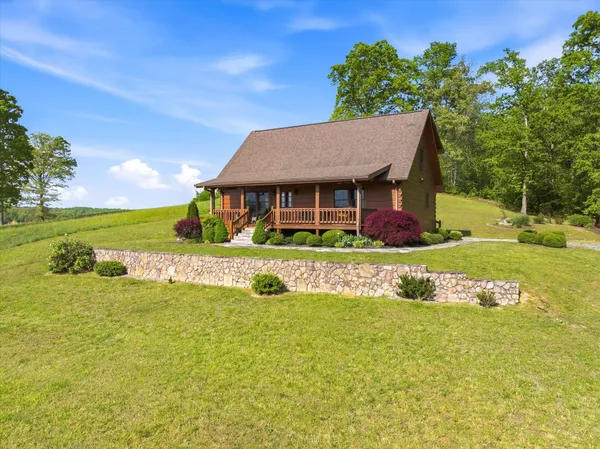 $550,000 | 106 County Road 282, Niota, TN 37826