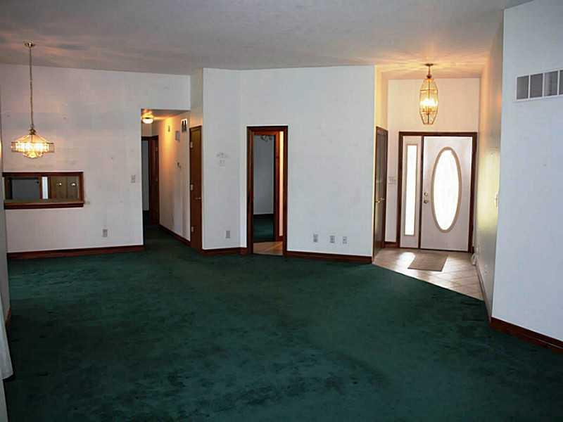 8846 Maze Road Indianapolis, IN 46259 - Photo 3 of 23 Gallery Image 3