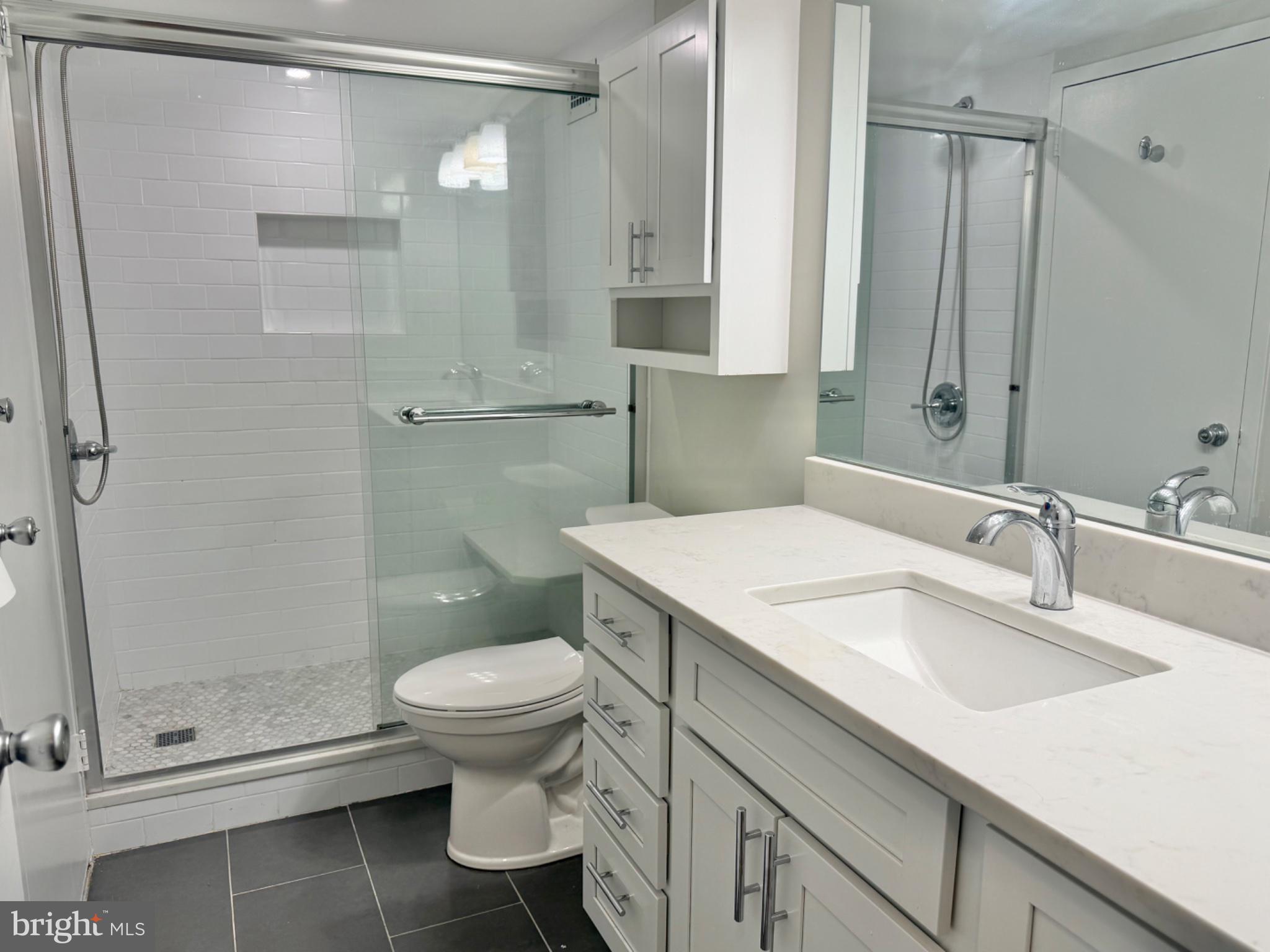 5225 Pooks Hill Road, Unit 303S Bethesda, MD 20814 - Photo 11 of 19 Modern bathroom with sleek finishes.