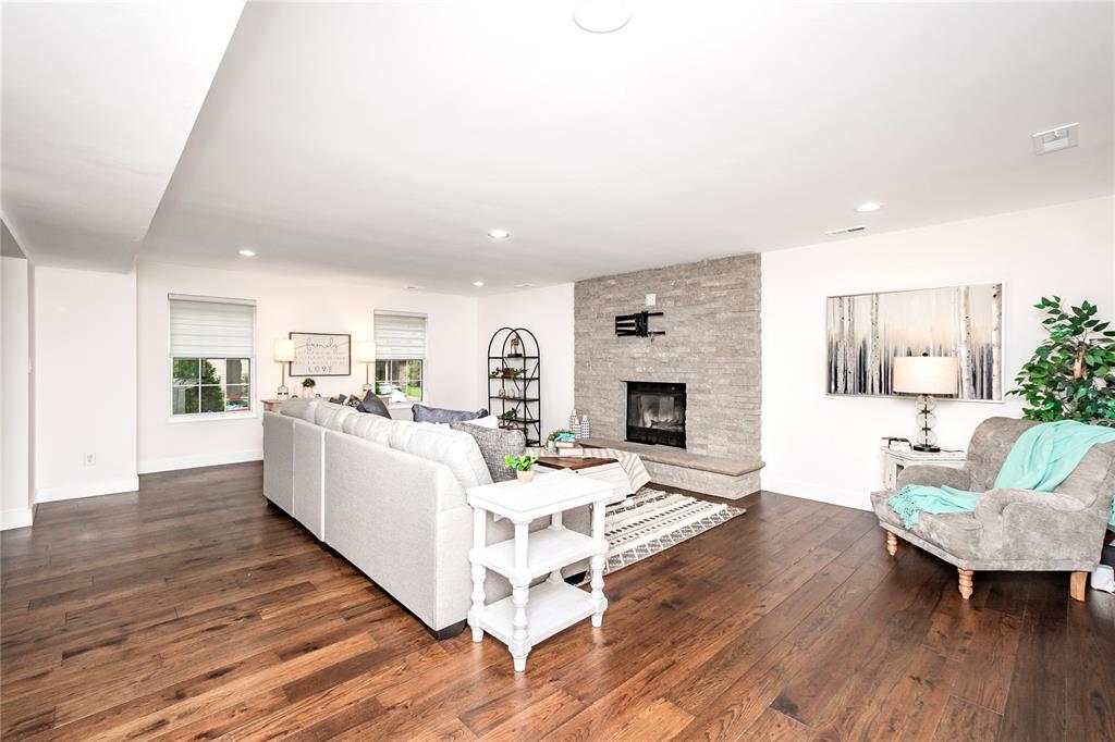 3107 Olde Post Road St. Louis, MO 63129 - Photo 8 of 37 Gallery Image 8