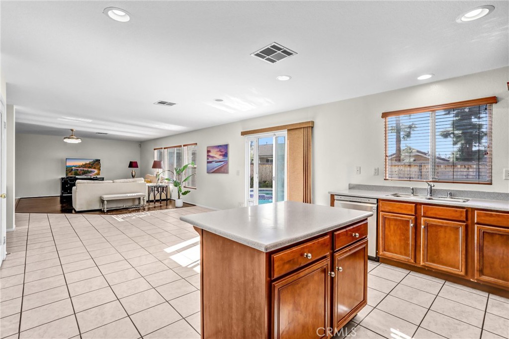 11343 Fulbourn Court Rancho Cucamonga, CA 91730 - Photo 19 of 66