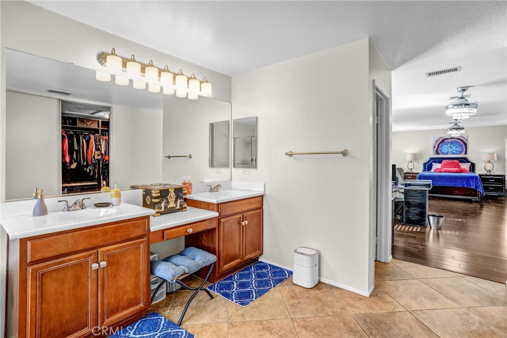 11343 Fulbourn Court Rancho Cucamonga, CA 91730 - Photo 32 of 66 Master bathroom