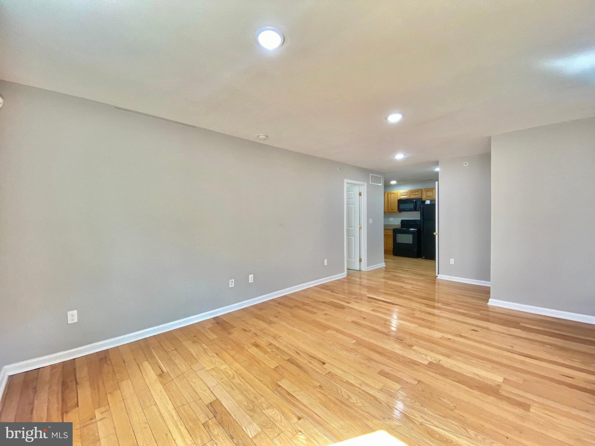 2304 Broad St Unit 3B  