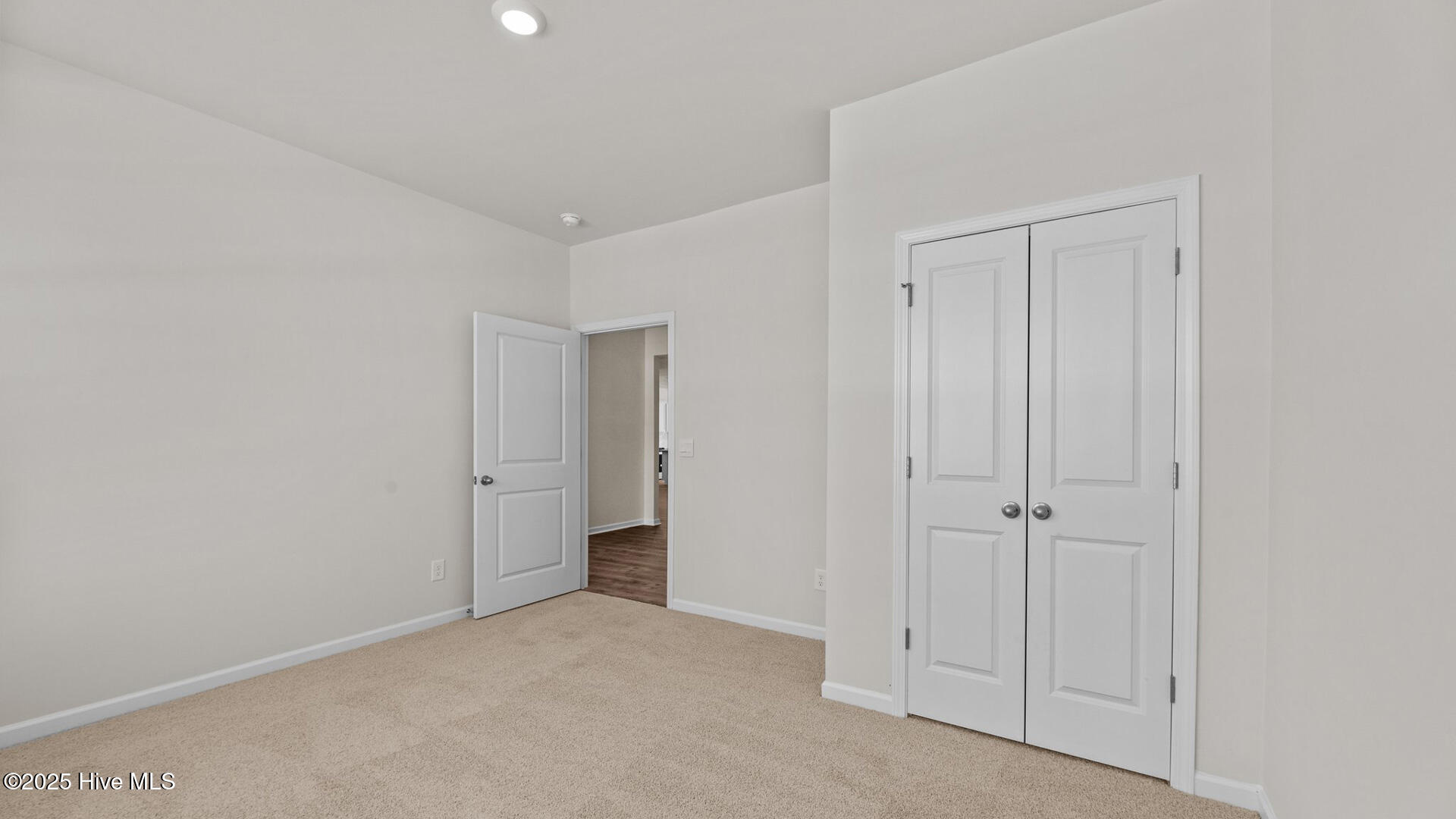 2627 Delilah Drive Kinston, NC 28501 - Photo 4 of 33 2016 Montford Drive