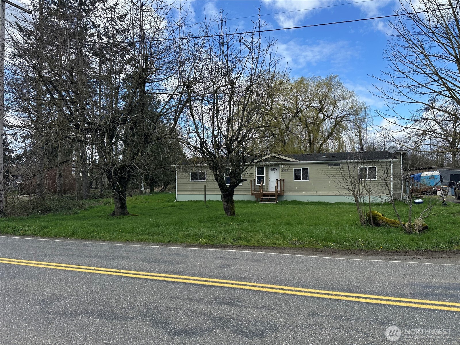 9295 North Telegraph Road Sumas, WA 98295 - Photo 2 of 3