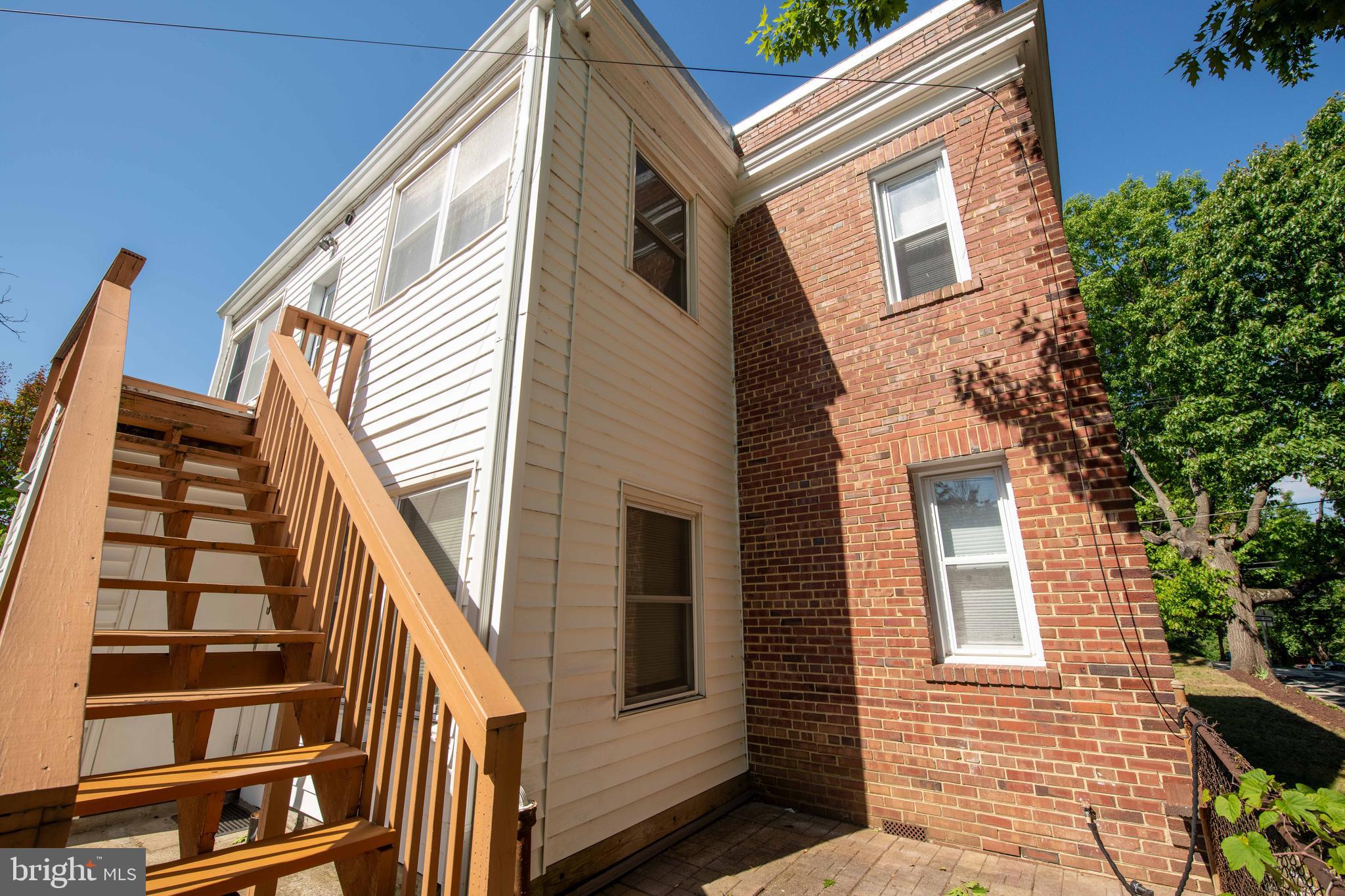 2241 40th Place Northwest Washington, DC 20007 - Photo 10 of 90