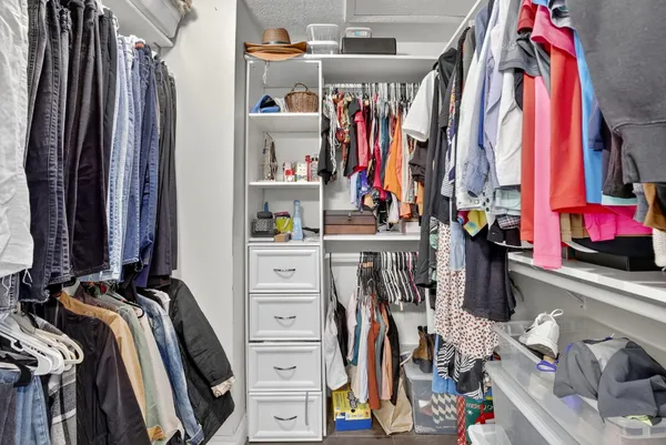 $4,200 | 691 Willow Grove Terrace, Davie, FL 33325