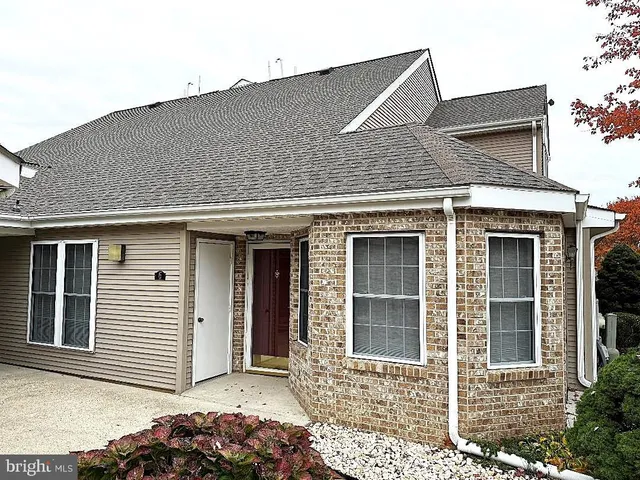 $305,000 | 6 Colefax Court, Wilmington, DE 19804