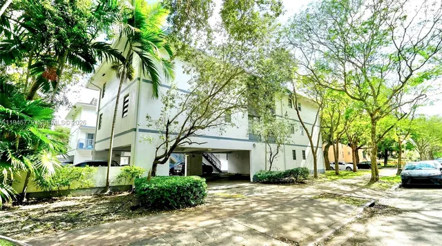 $2,850 | 235 Antilla Avenue, Unit 12, Coral Gables, FL 33134