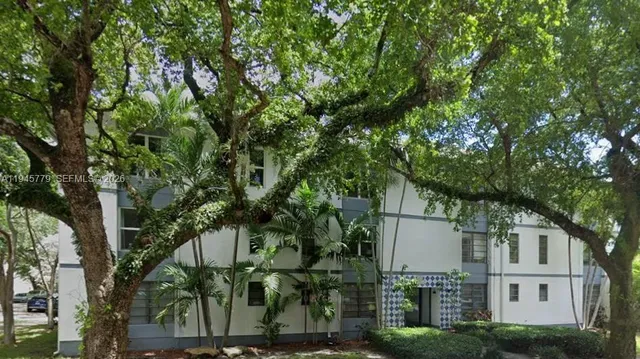 $2,850 | 235 Antilla Avenue, Unit 12, Coral Gables, FL 33134