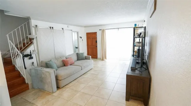 $2,850 | 235 Antilla Avenue, Unit 12, Coral Gables, FL 33134