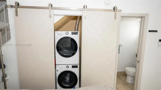 $2,850 | 235 Antilla Avenue, Unit 12, Coral Gables, FL 33134