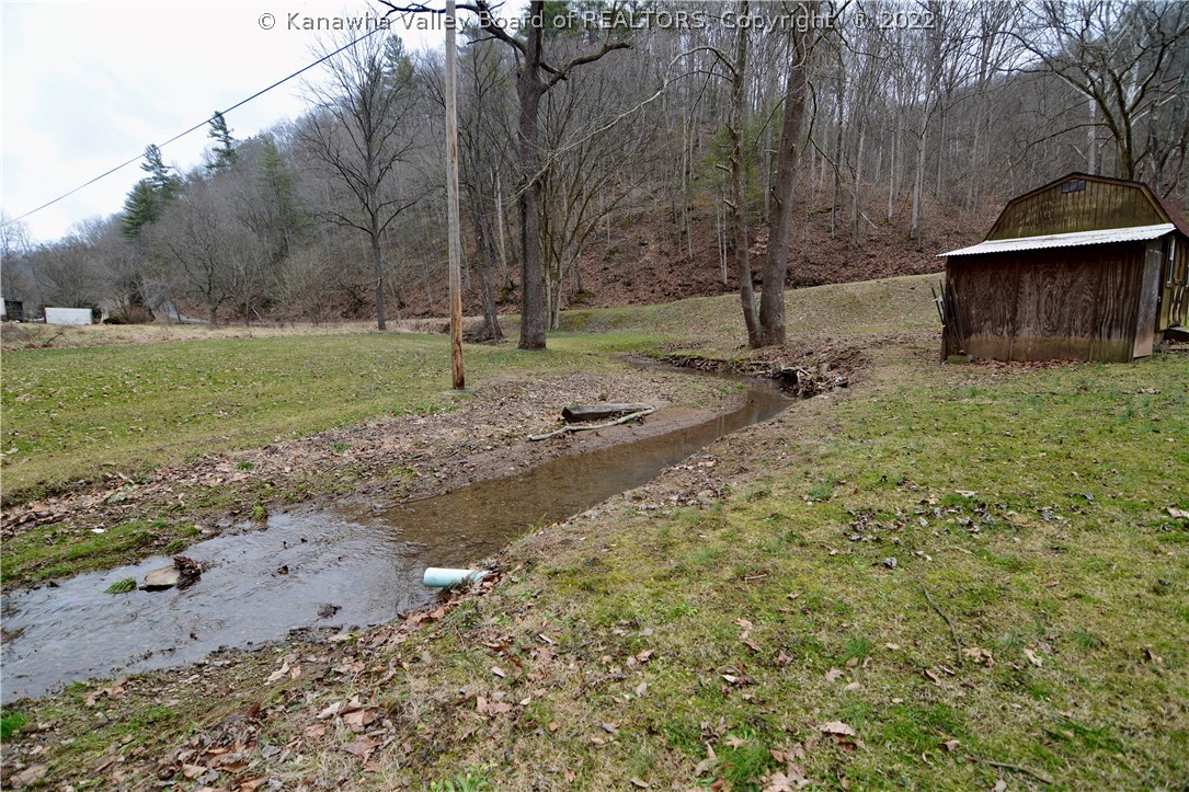 1805 Harmons Creek Road Poca, WV 25159 - Photo 30 of 30 Gallery Image 30