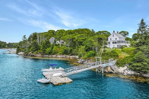 $3,285,000 | 17 Fire Road 5, South Bristol, ME 04568