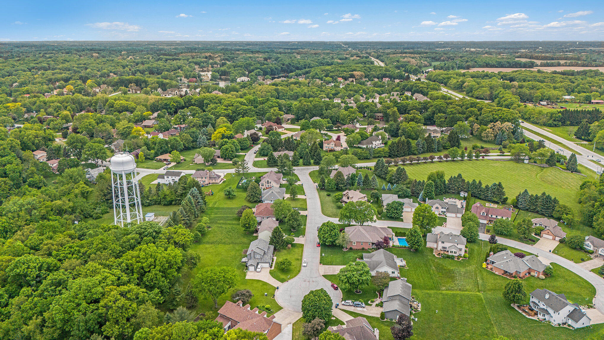 426 Chadwick Circle Valparaiso, IN 46385 - Photo 30 of 36 2038x1146