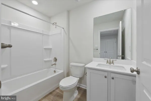 $2,725 | 15 Alexander Way, Westampton, NJ 08060