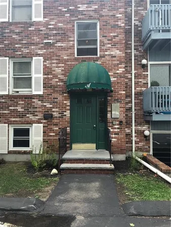 $249,000 | 200 Manville Hill Road, Unit 8, Cumberland, RI 02864