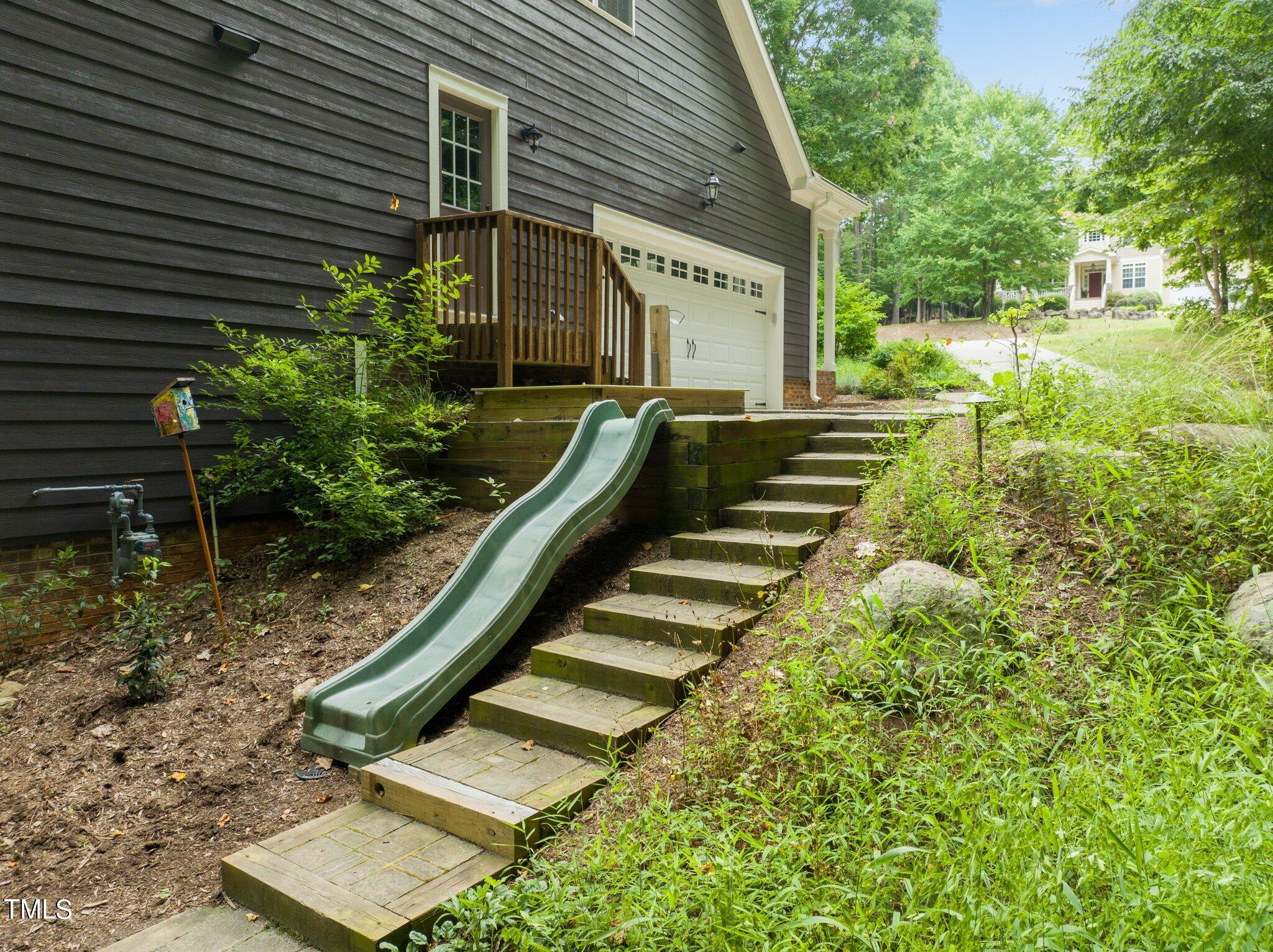 152 Roads End Pittsboro, NC 27312 - Photo 45 of 58 a view of a backyard with sitting area