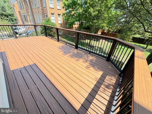 1811 Fallbrook Lane Vienna, VA 22182 - Photo 28 of 36