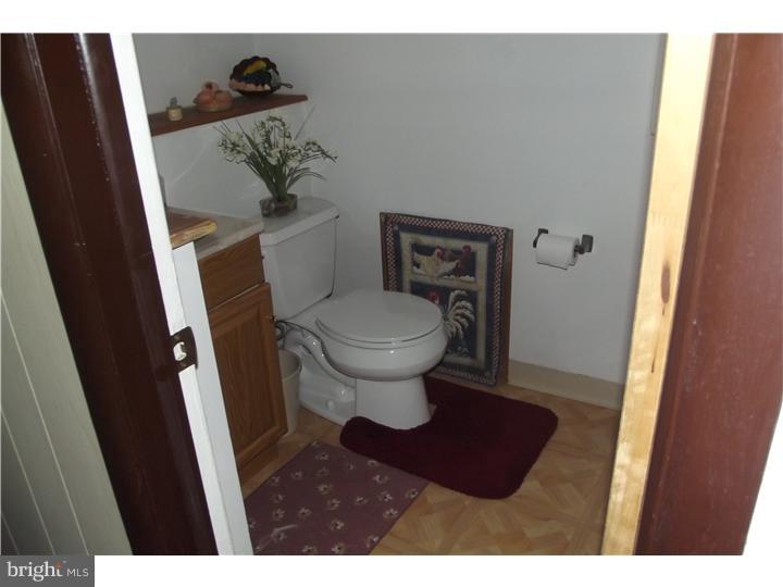 723 Cypress Road Warminster, PA 18974 - Photo 16 of 20 Gallery Image 16