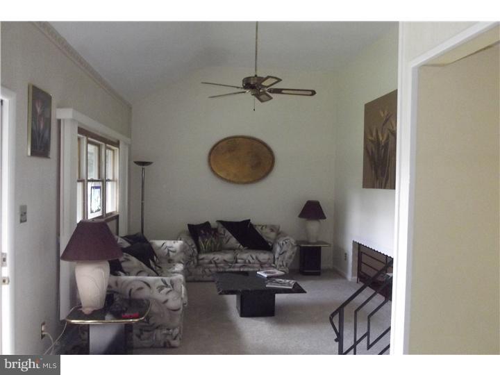 723 Cypress Road Warminster, PA 18974 - Photo 4 of 20 Gallery Image 4