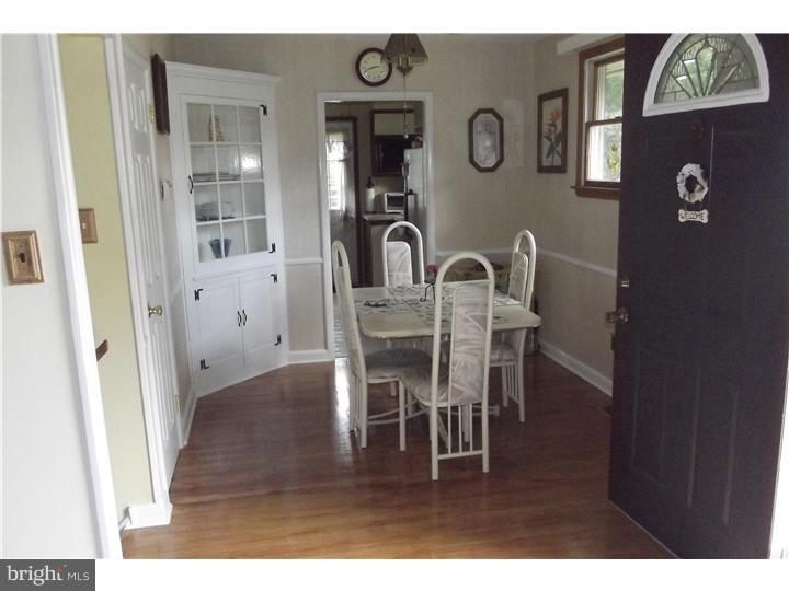 723 Cypress Road Warminster, PA 18974 - Photo 6 of 20 Gallery Image 6