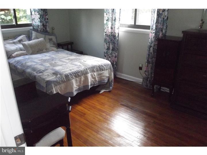 723 Cypress Road Warminster, PA 18974 - Photo 10 of 20 Gallery Image 10