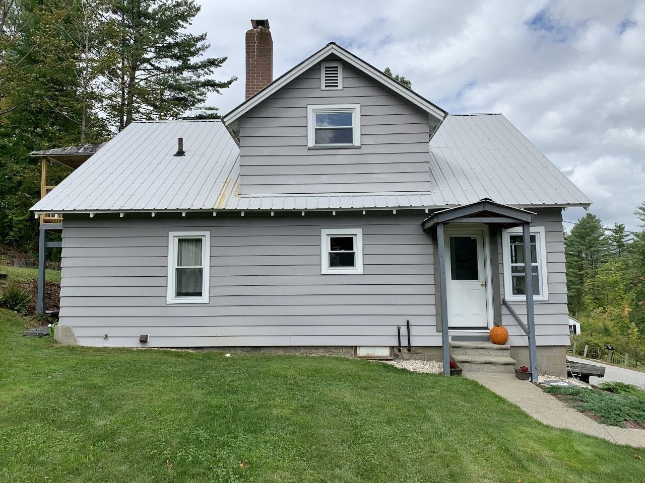 28 Bailey Street Springfield, VT 05156 - Photo 1 of 28