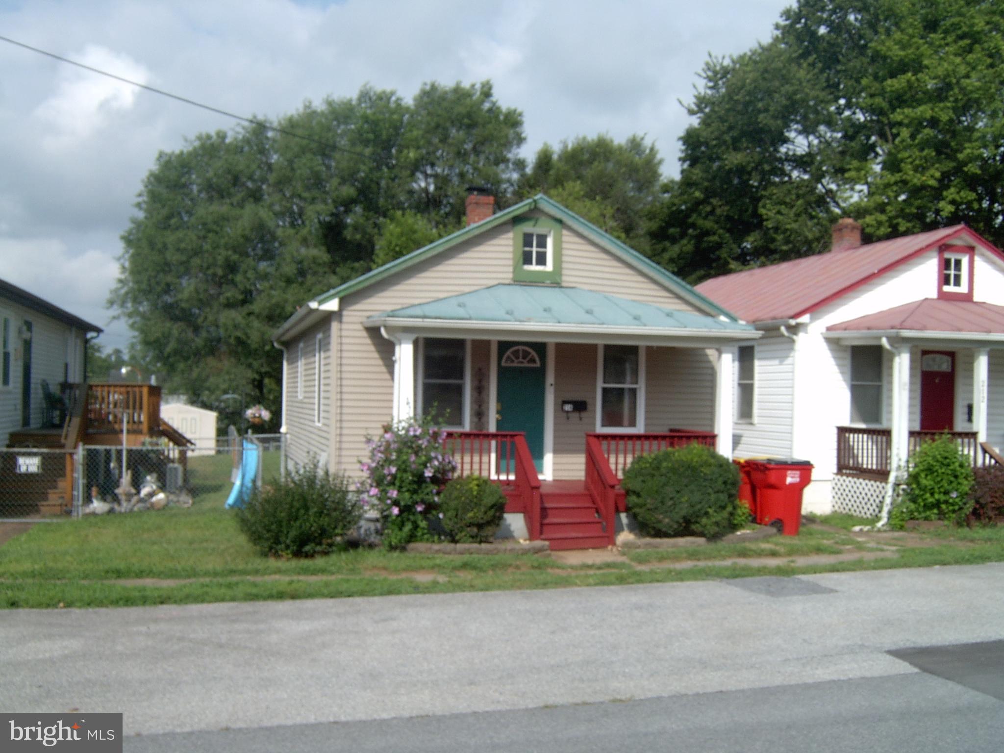 214 South George Street Ranson, WV 25438 - Photo 3 of 16