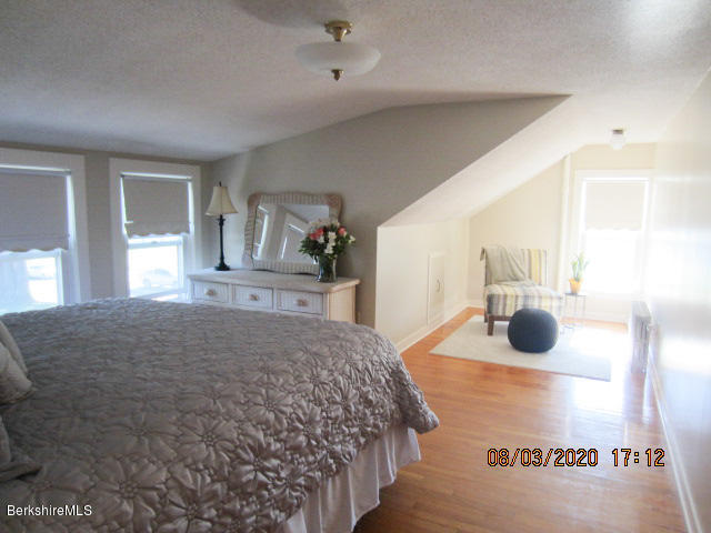 136 Cheshire Road Pittsfield, MA 01201 - Photo 22 of 39 master