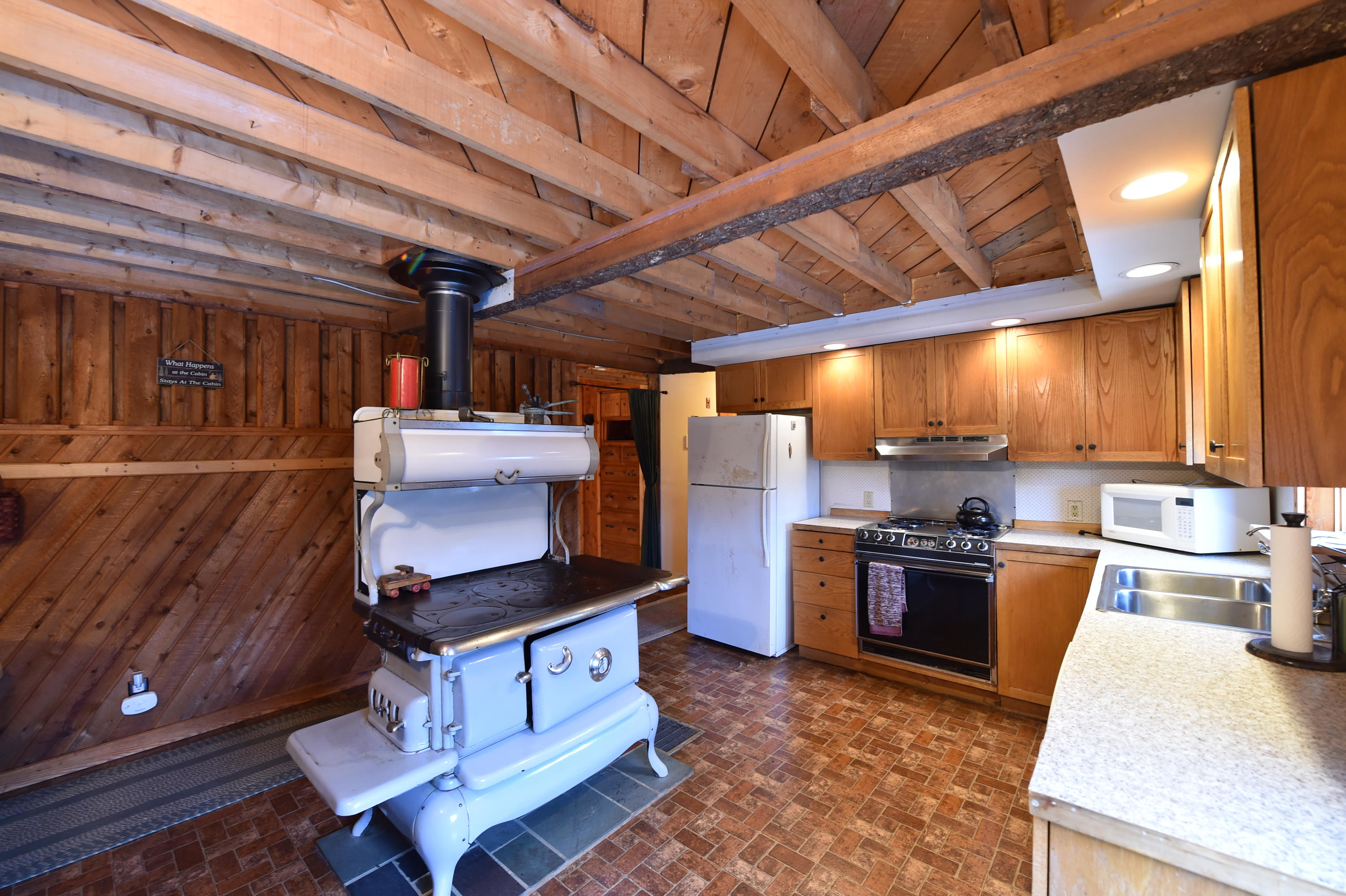 187 Tucker Ridge Road Springfield, ME 04487 - Photo 9 of 40 DSC_3605