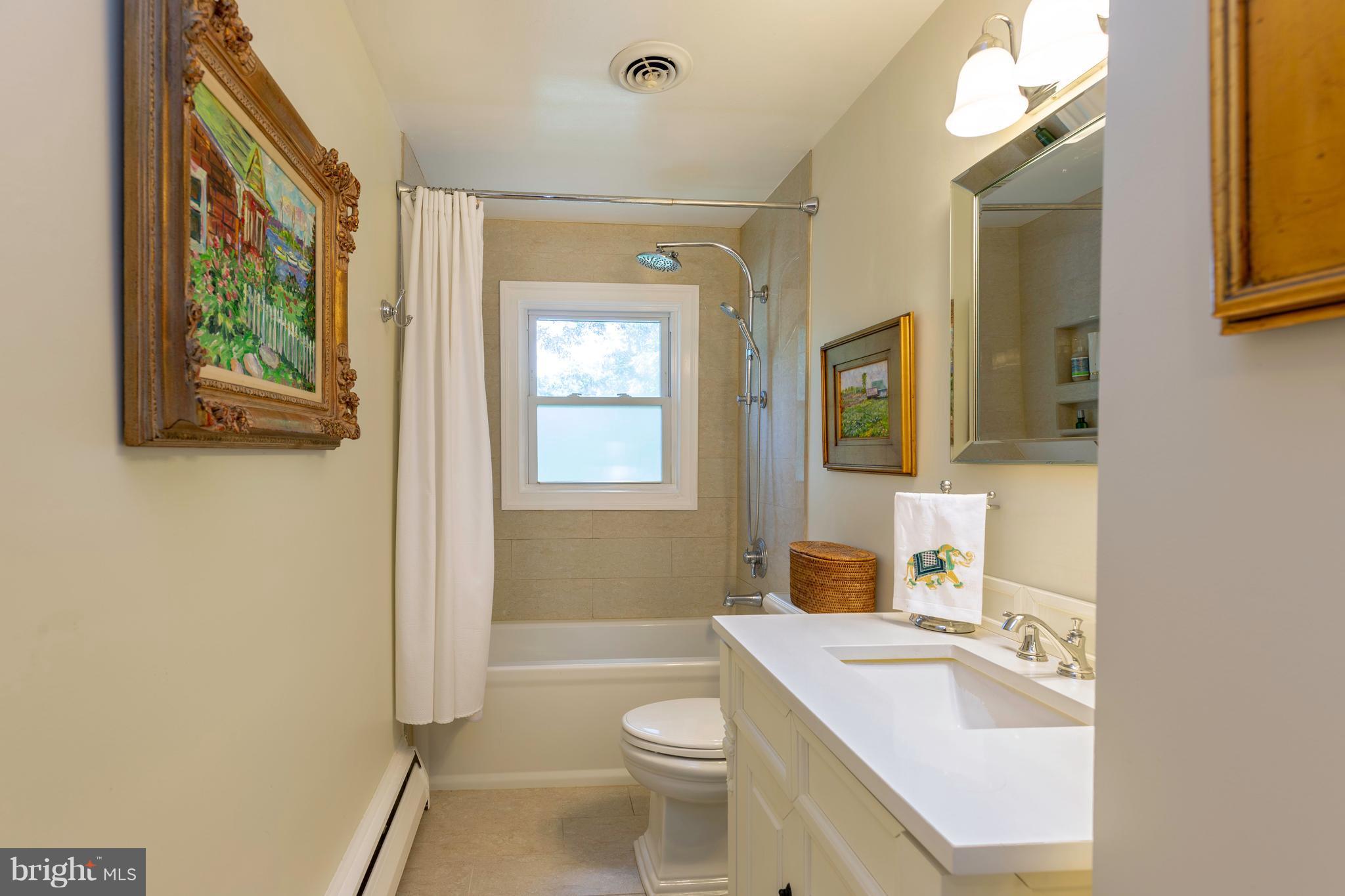 2614 Ogleton Road Annapolis, MD 21403 - Photo 8 of 30 Full bath on upper level