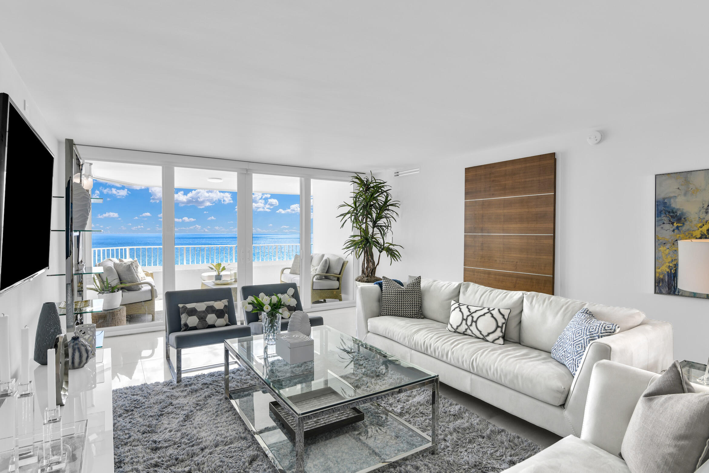 500 South Ocean Boulevard, Unit 2008 Boca Raton, FL 33432 - Photo 4 of 54 Living Room