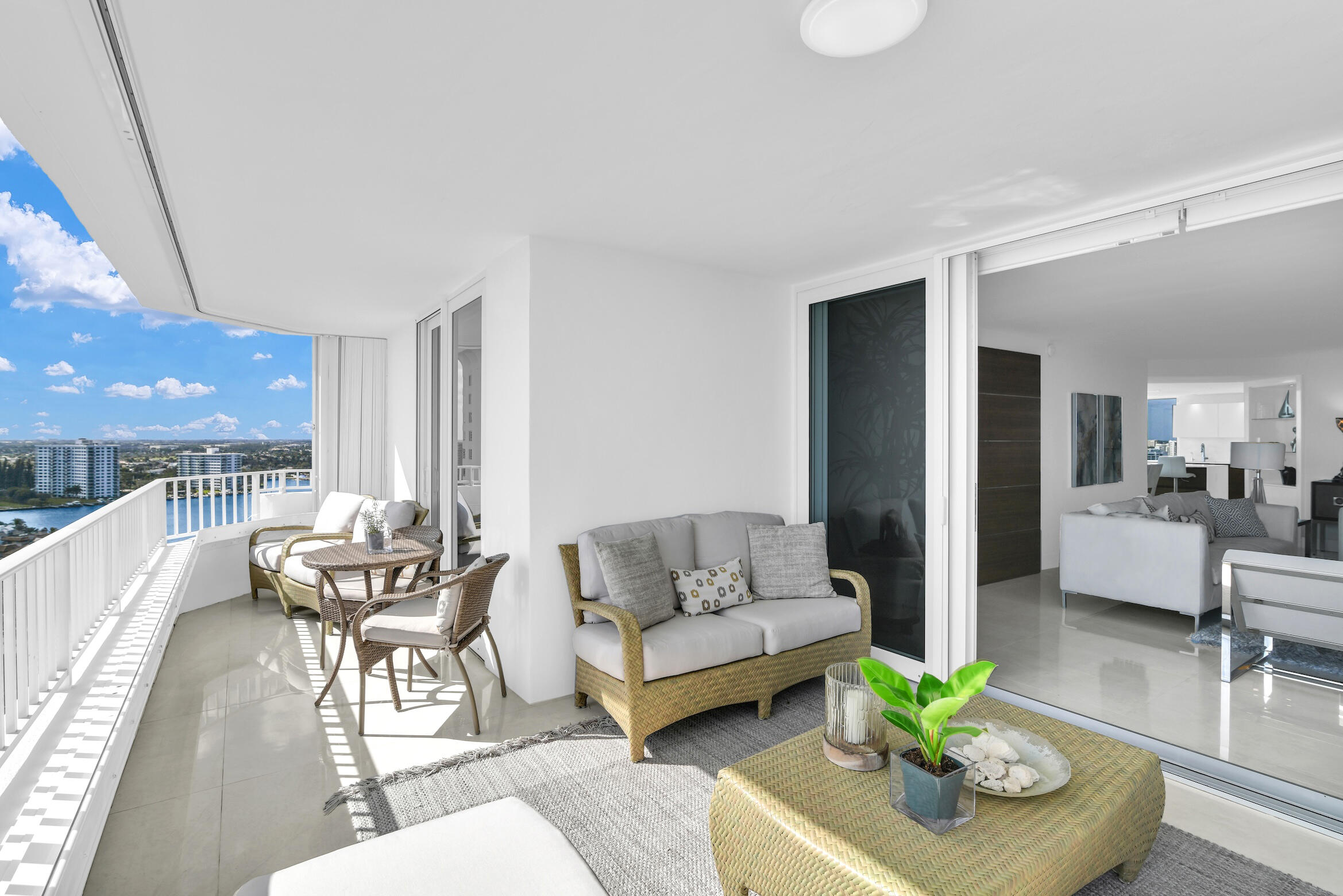 500 South Ocean Boulevard, Unit 2008 Boca Raton, FL 33432 - Photo 9 of 54 Balcony