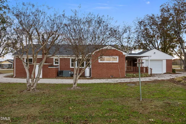 $425,000 | 7111 Highway 401, Bunnlevel, NC 28323