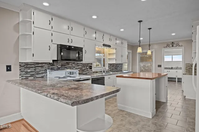 $425,000 | 7111 Highway 401, Bunnlevel, NC 28323