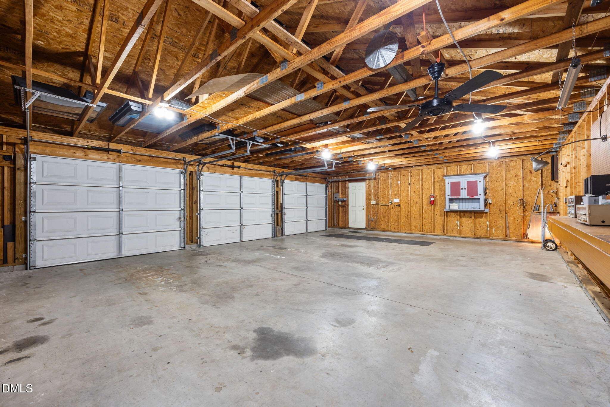 7111 Highway 401 Bunnlevel, NC 28323 - Photo 32 of 39 46-web-or-mls-IMG_5816