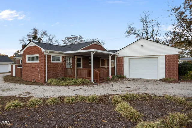 $425,000 | 7111 Highway 401, Bunnlevel, NC 28323