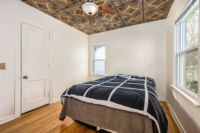 $250,000 | 2428 Glendale Boulevard, Kalamazoo, MI 49004