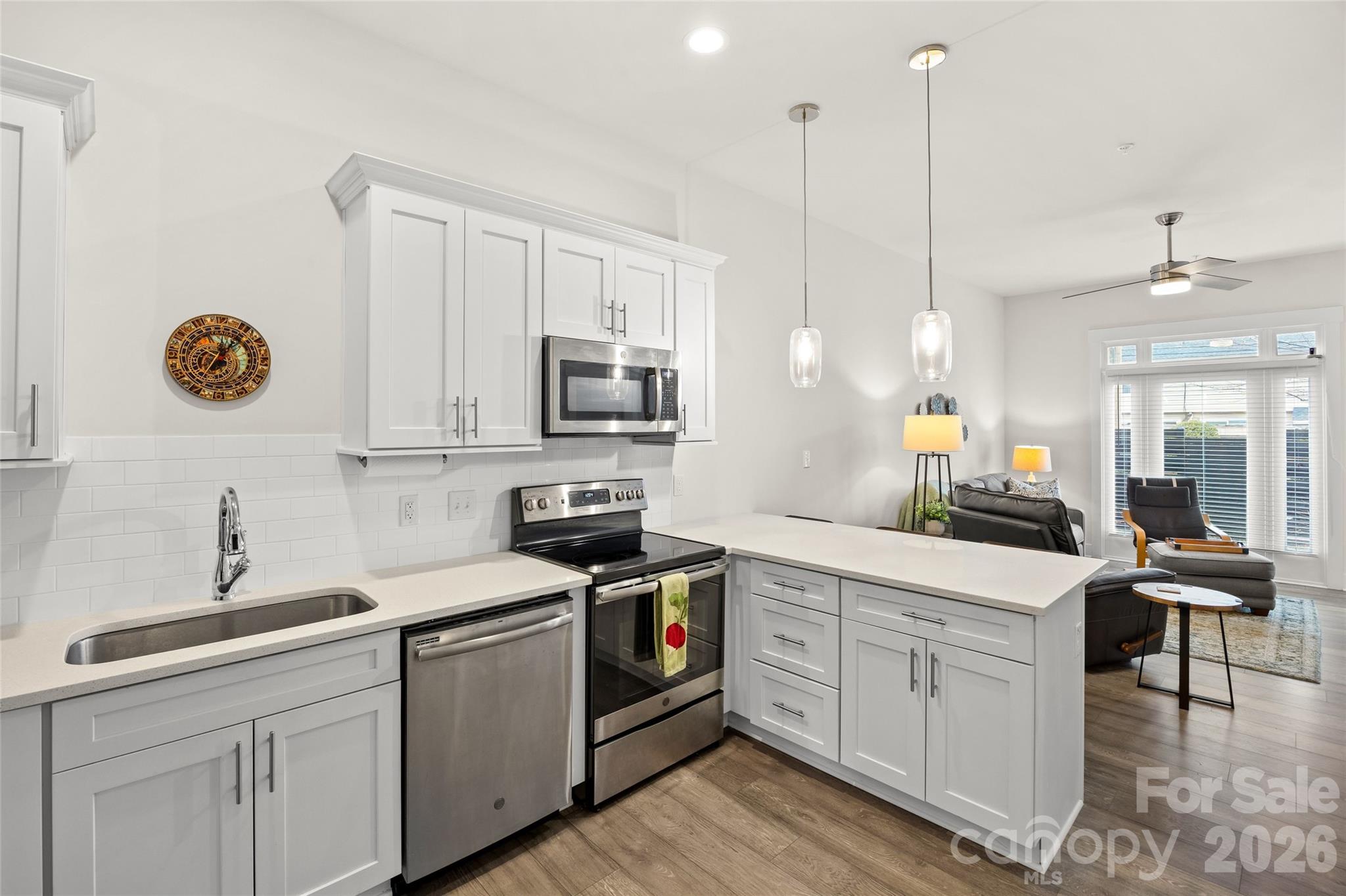 935 McAlway Road, Unit 102 Charlotte, NC 28211 - Photo 15 of 41