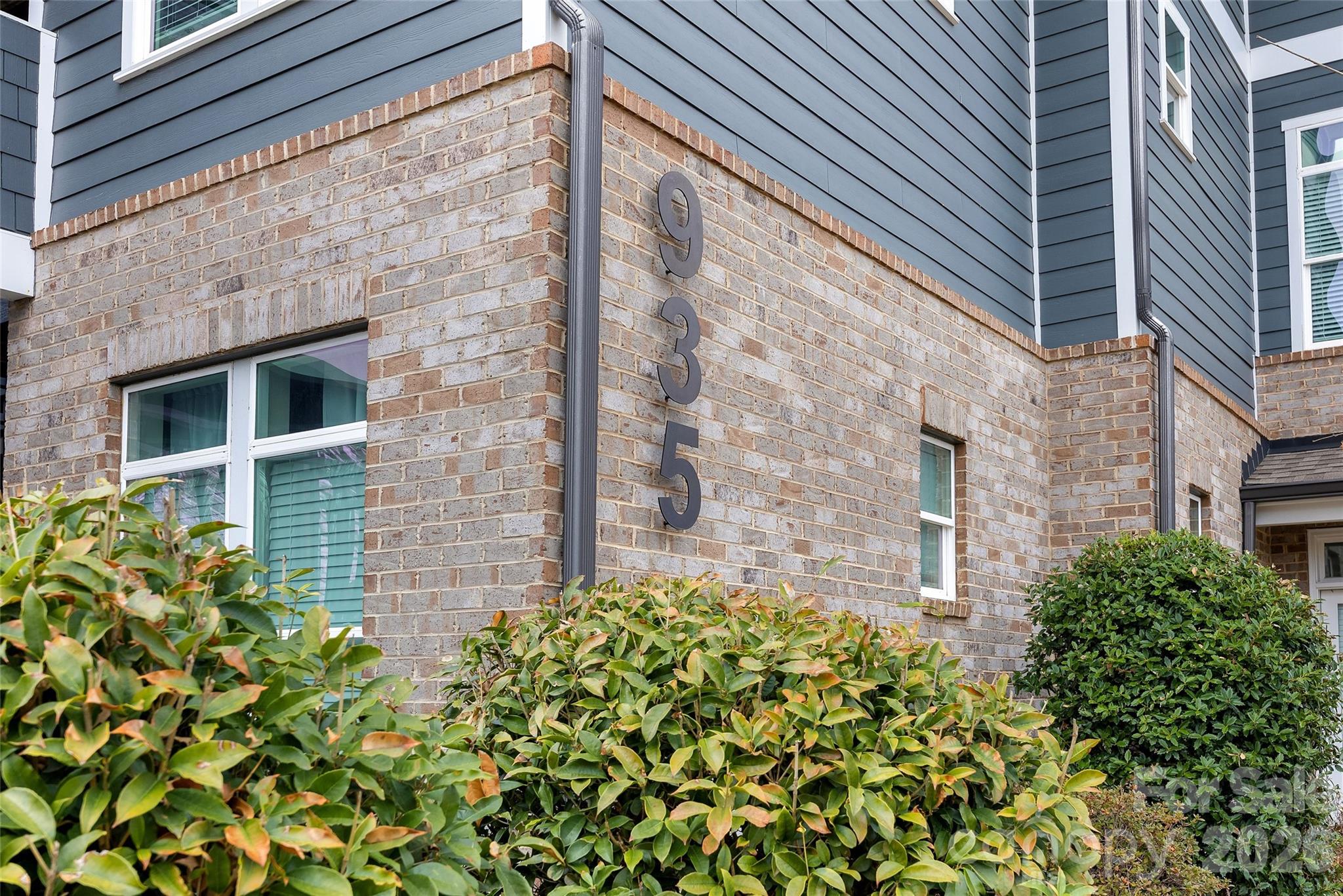 935 McAlway Road, Unit 102 Charlotte, NC 28211 - Photo 2 of 41