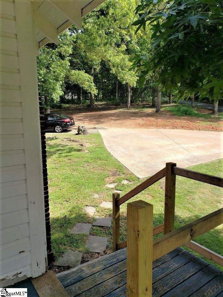 3900 Berry Mill Road Greer, SC 29651 - Photo 14 of 19